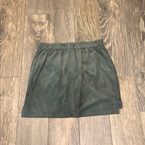 BCBG mini skirt - Picture 4 of 4